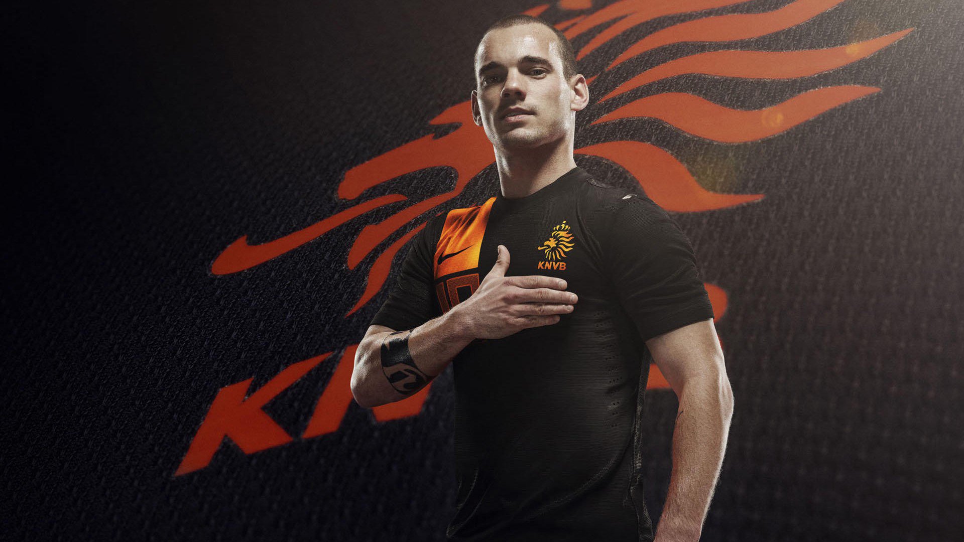 拜仁中场防守拦截成功率极高，拜仁中场球员